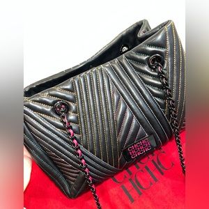 Carolina Herrera Bimba Shopper 11 Handbag.